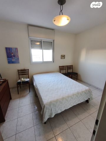 קדושי קהיר 33