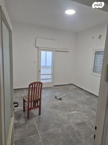 שדרות ירושלים 80