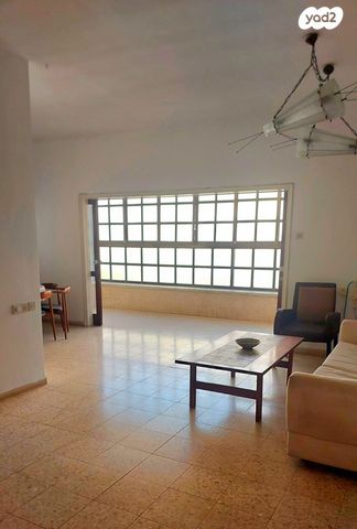 כ"ג יורדי הסירה 24