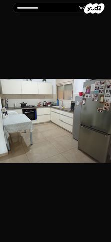 שדרות המגינים 6