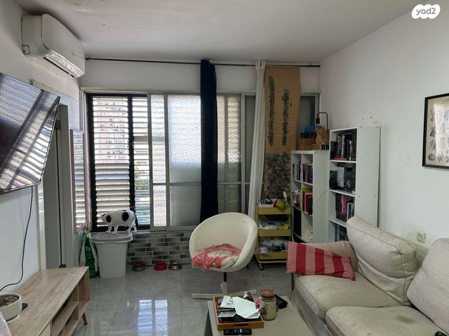 יצחק בן צבי 62