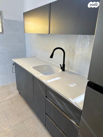 שדרות דוד רזיאל 32