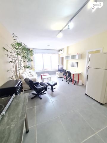 ז'בוטינסקי 53