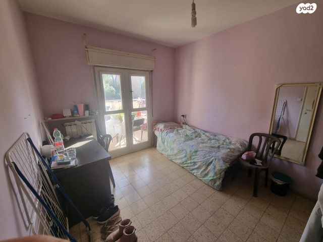 שדרות הרצל 76