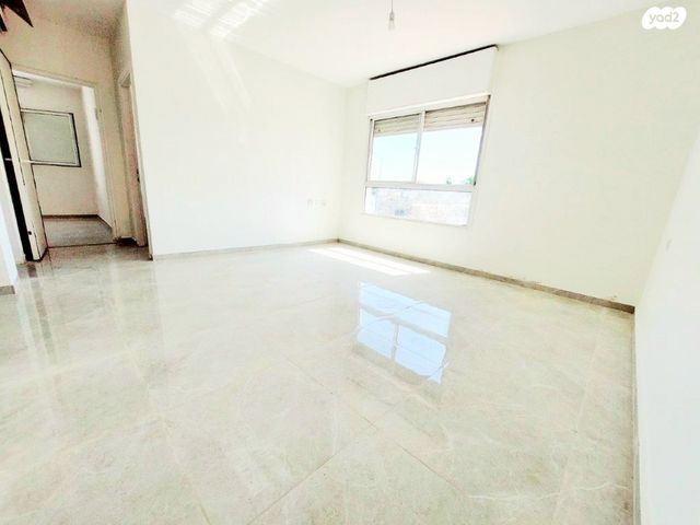 שדרות מיכה רייסר 16