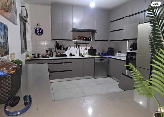 יהושוע אזולאי 1