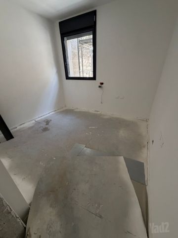 דירה למכירה בירושלים (תיווך) — 3