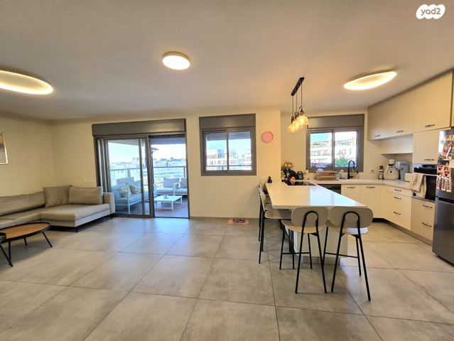 מודעת נכס, יער הזורע, נופים, מודיעין מכבים רעות