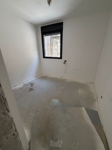 דירה למכירה בירושלים (תיווך) — 4