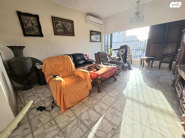 אשתורי הפרחי 