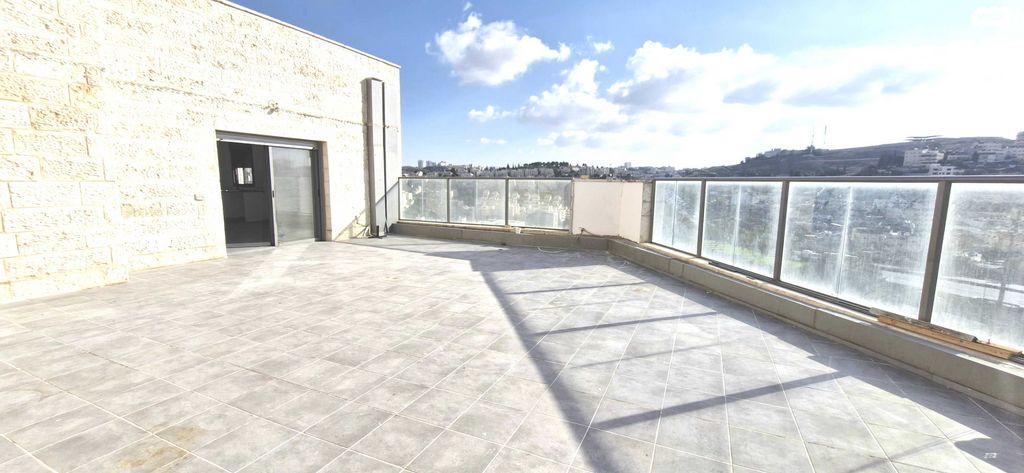 פרופ' יום טוב עסיס 