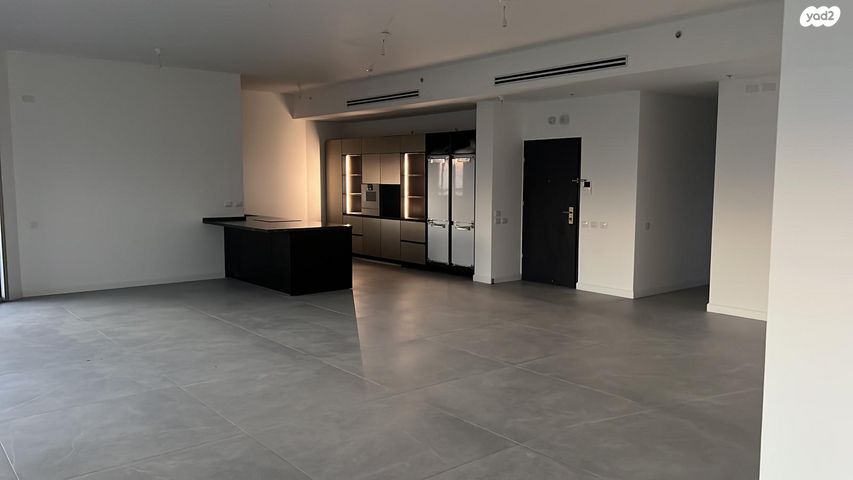 מודעת נכס, ארצי שרמן, גלי הים, נתניה