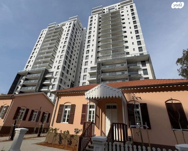 דרך זאב ז'בוטינסקי 10