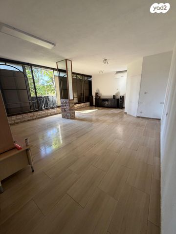 בנימין יהלום 