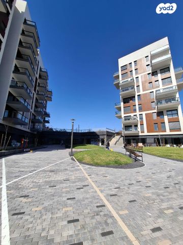 מודעת נכס, שדרות בגין, שיכון א, כפר יונה