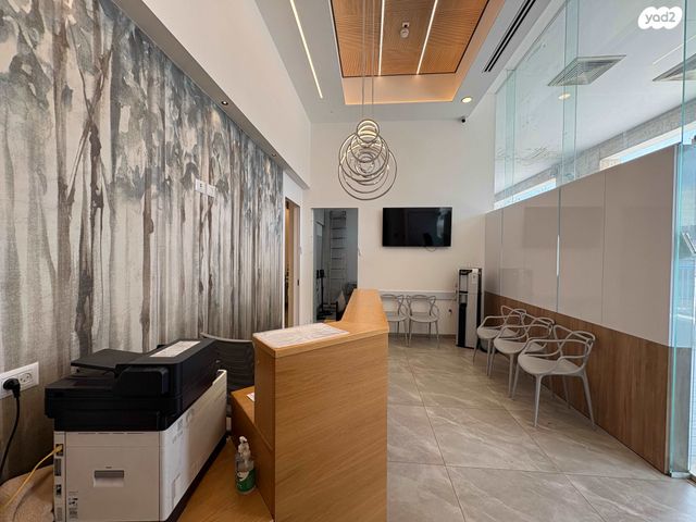 שדרות הנשיא השישי 