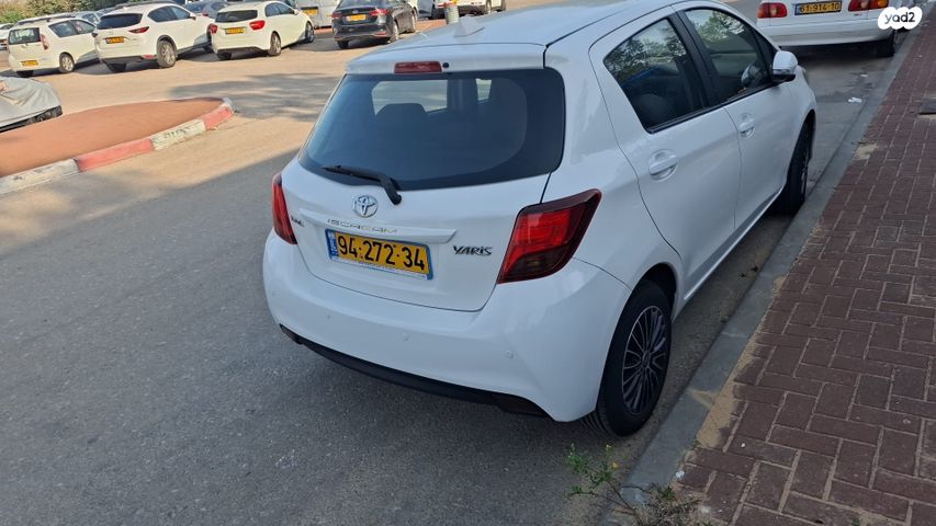 מודעת רכב טויוטה יאריס