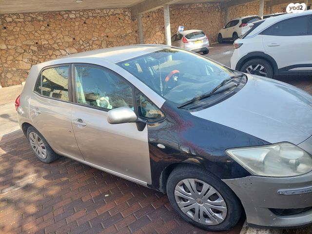 מודעת רכב טויוטה אוריס