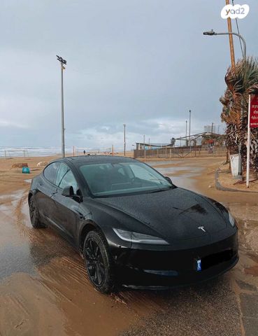 מודעת רכב טסלה מודל 3