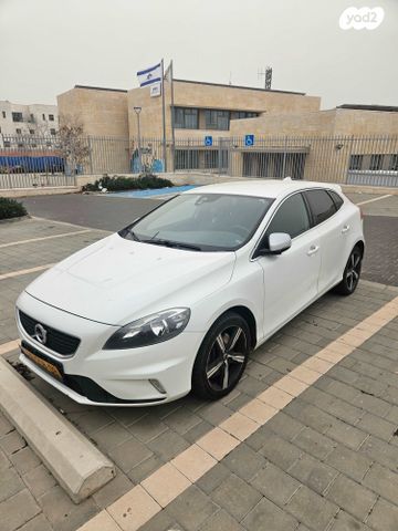 מודעת רכב וולוו V40