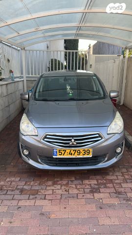 מודעת רכב מיצובישי אטראז'