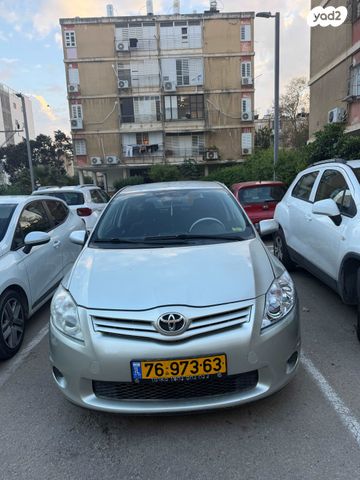 מודעת רכב טויוטה אוריס