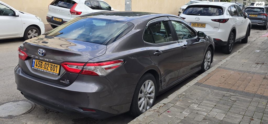 מודעת רכב טויוטה קאמרי