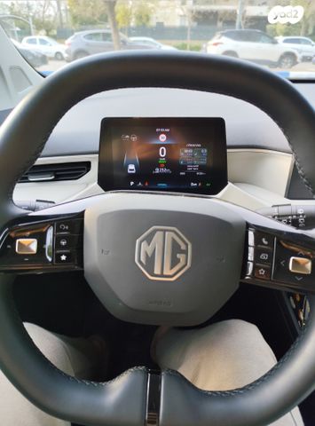 מודעת רכב אם ג'י MG3