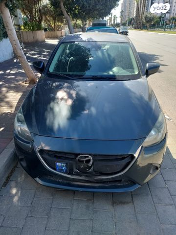 מודעת רכב מאזדה 2