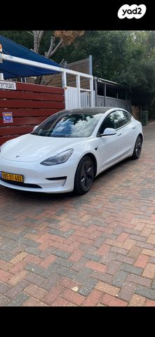 מודעת רכב טסלה מודל 3