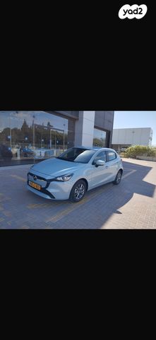 מודעת רכב מאזדה 2