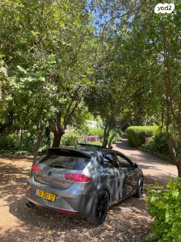 מודעת רכב סיאט לאון