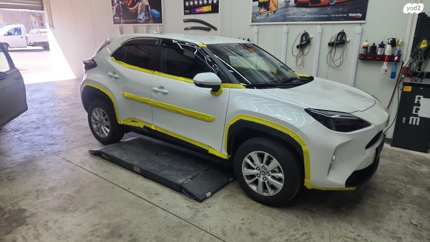 מודעת רכב טויוטה יאריס קרוס