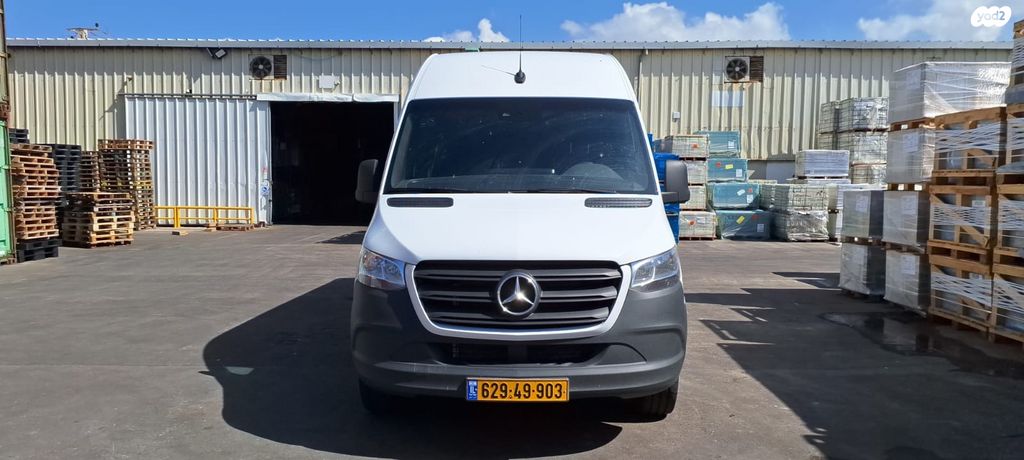 מודעת רכב מרצדס-בנץ ספרינטר