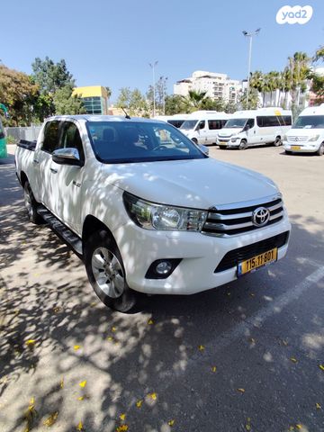 מודעת רכב טויוטה היילקס