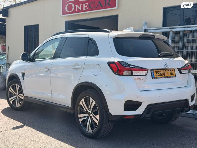 מודעת רכב מיצובישי ASX 1