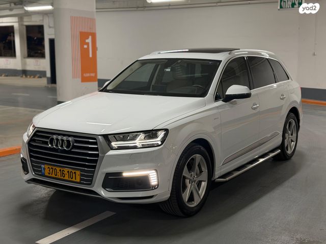 מודעת רכב אאודי Q7
