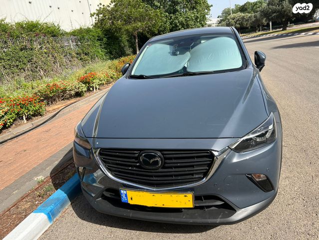 מודעת רכב מאזדה CX-3
