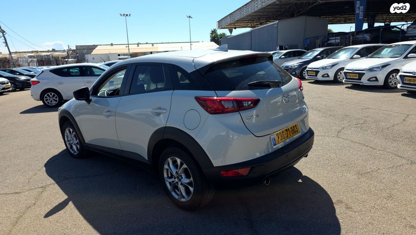מודעת רכב מאזדה CX-3