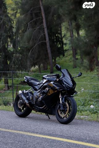 מודעת רכב הונדה CBR650R
