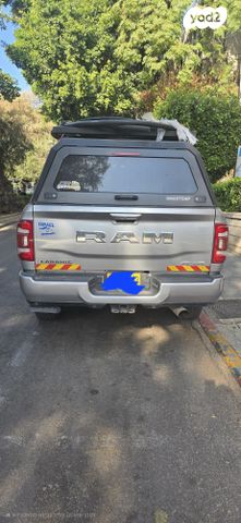 מודעת רכב דודג'