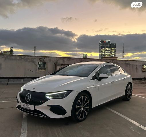 מודעת רכב מרצדס-בנץ EQE