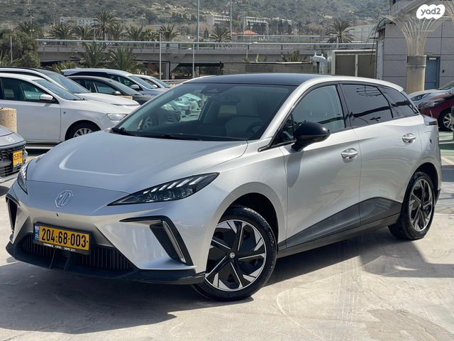 מודעת רכב אם ג'י MG4