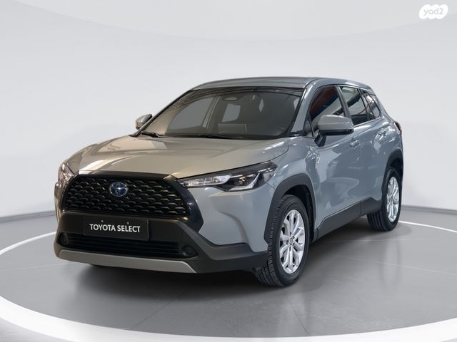 מודעת רכב טויוטה קורולה קרוס