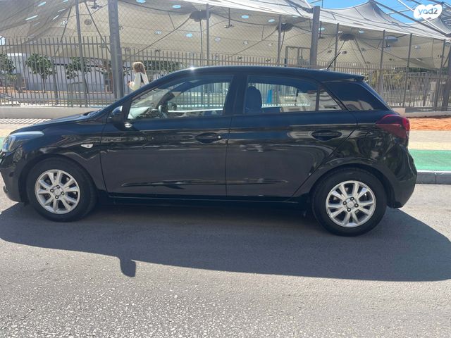 מודעת רכב יונדאי i20