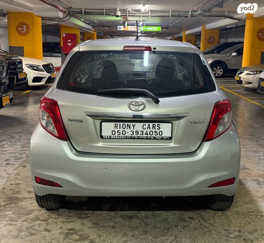 מודעת רכב טויוטה יאריס 1