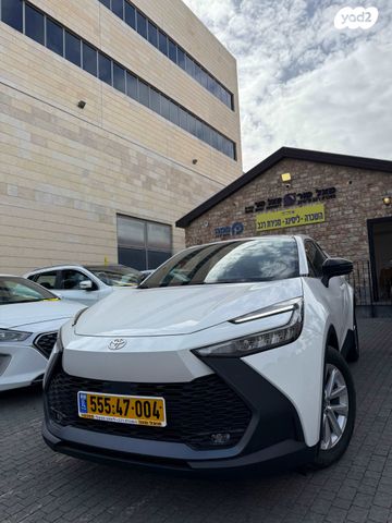 מודעת רכב טויוטה C-HR