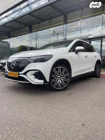 מודעת רכב מרצדס-בנץ EQE SUV