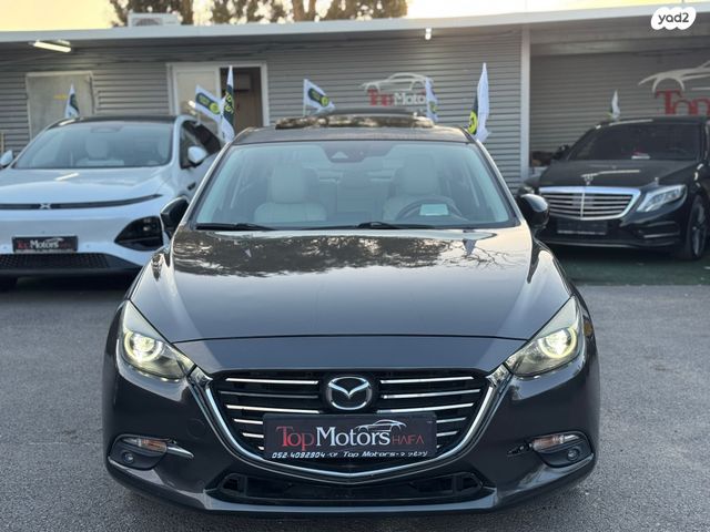 מודעת רכב מאזדה 3