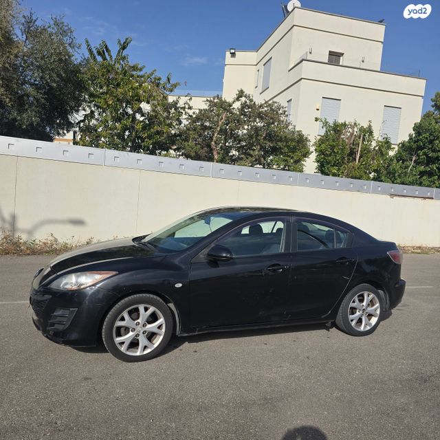מודעת רכב מאזדה 3